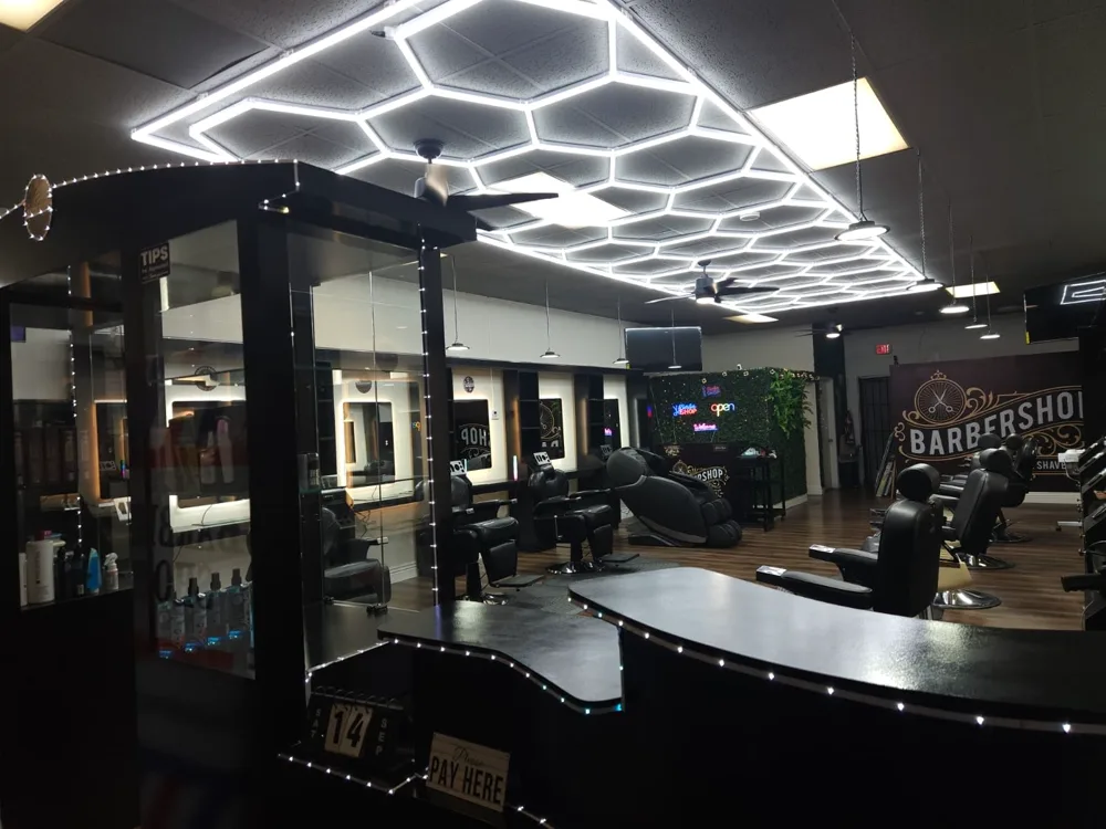 Interior de la barbería Sebastian Barber Beauty Salon